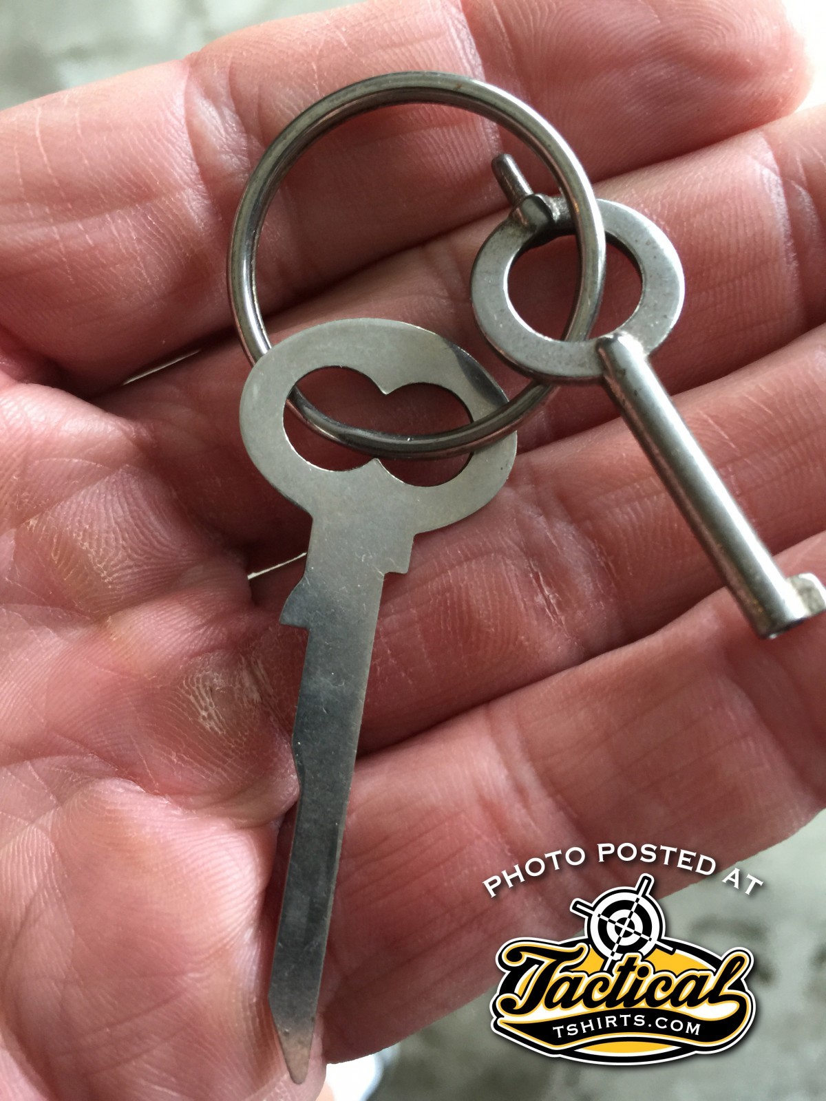 POTD Old School Shackle Key Gun Blog