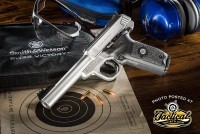 Smith & Wesson 2016