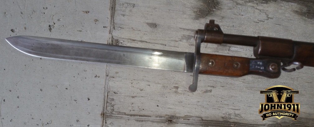 Bayonet now fits on the Ross Rifle