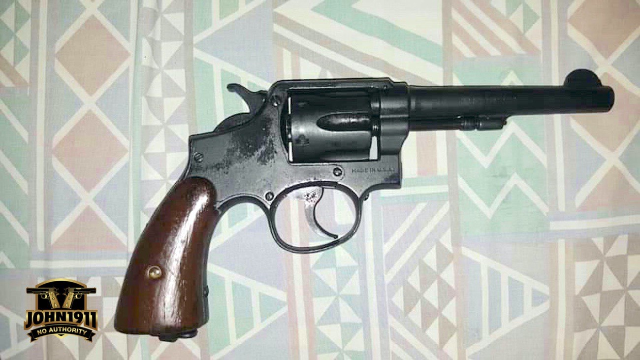 Smith & Wesson Revolver Pakistan. Khyber-Pass.