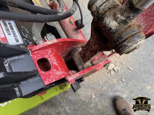 Gravel with the tractor.