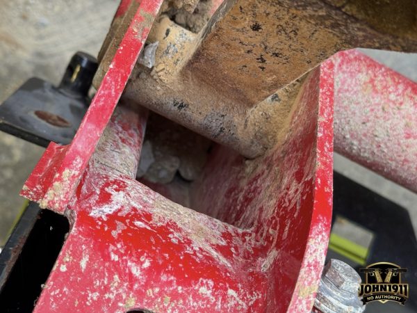 Gravel with the tractor.